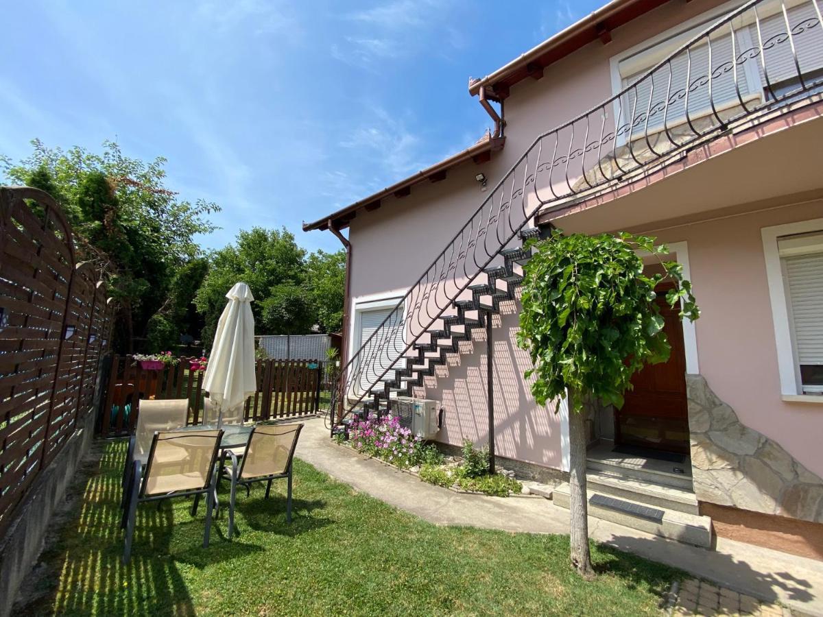Do-Ti Apartmanhaz Balatonlelle Buitenkant foto
