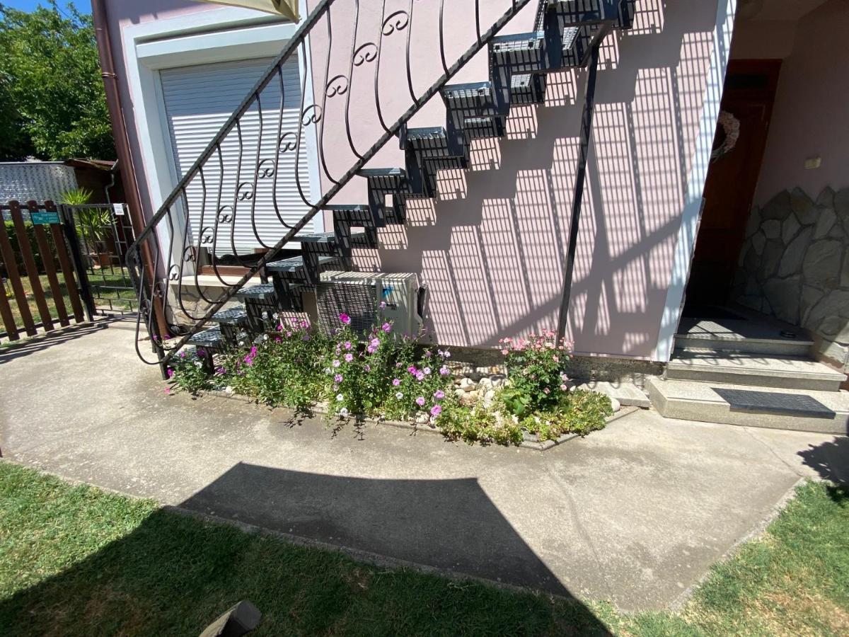 Do-Ti Apartmanhaz Balatonlelle Buitenkant foto