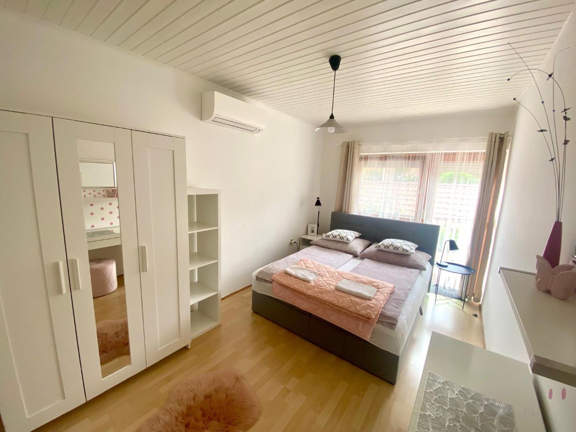 Do-Ti Apartmanhaz Balatonlelle Buitenkant foto